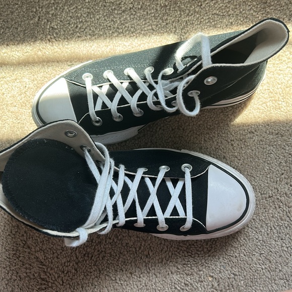 Converse Classic Black and White High-Tops PLATFORMS - Picture 2 of 6